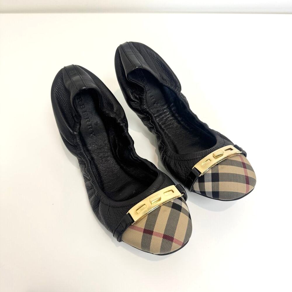 BURBERRY Black Leather Scrunch Ballet Flats 40 Check Canvas Cap Toe Gold Buckle